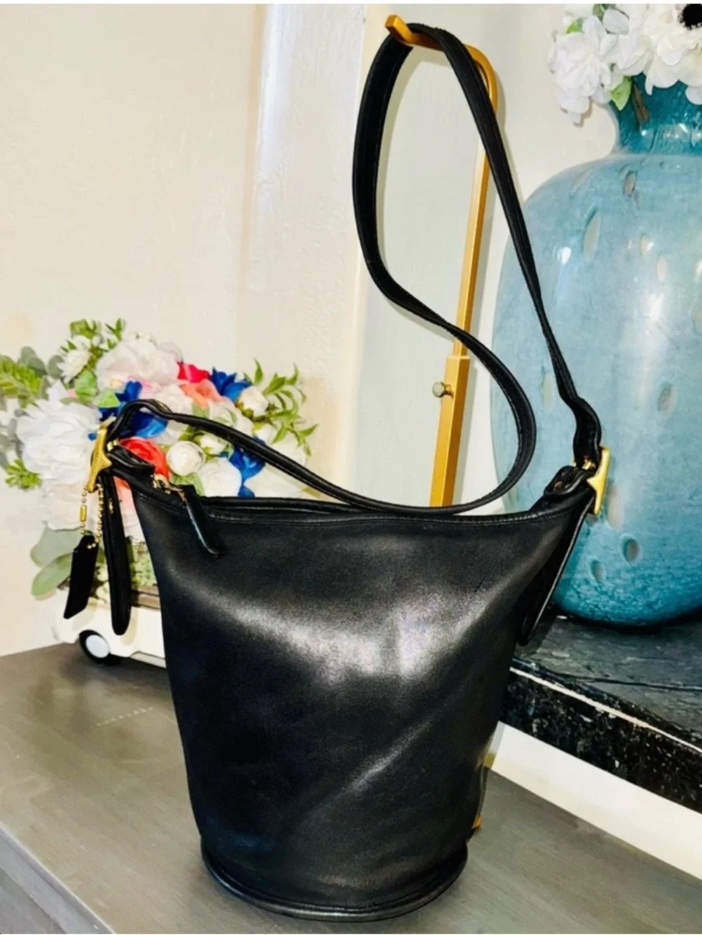 Coach 1993 Helen Berg's Legacy Bucket Bag - Black Glove-tanned leather & brass